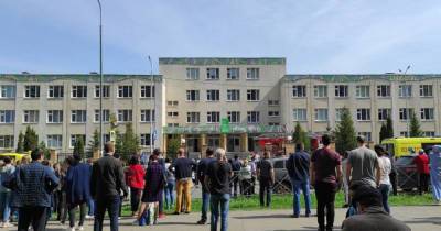 Число погибших в гимназии в Казани выросло