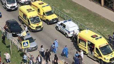 При стрельбе в школе в Казани погибли девять человек