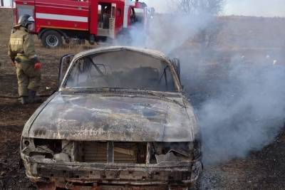 В Астрахани горел автомобиль