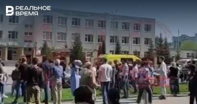 Президент Татарстана выехал на место стрельбы в казанской школе