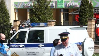 Второй нападавший на школу в Казани заблокирован в здании
