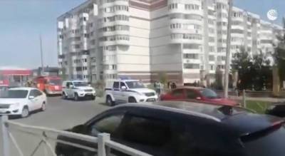 В школе Казани двое неизвестных застрелили 9 человек