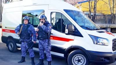 Экстренные службы сообщили о девяти погибших после стрельбы в Казани