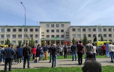 Число жертв стрельбы в школе в Казани резко возросло