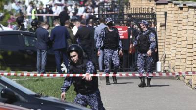 Спецназ ликвидировал второго напавшего на школу стрелка в Казани