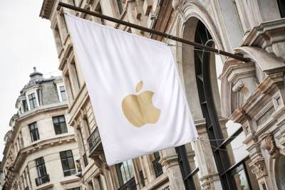 На Apple подали в суд в Лондоне за обман 20 млн пользователей