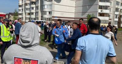 "Мама, мамочка": появилось видео эвакуации детей из школы Казани, где произошла смертельная стрельба