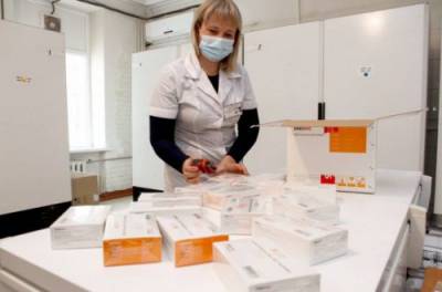 Украина планирует получить в этом году 48 млн доз вакцин от COVID-19
