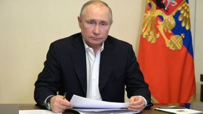 Президент России поручил проработать ужесточение правил оборота гражданского оружия