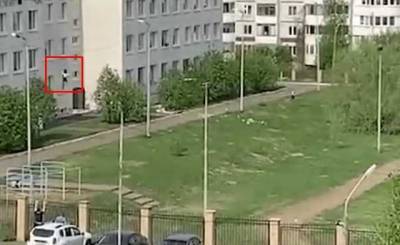 Стрельба в школе Казани: двое школьников погибли, выпрыгнув из окна