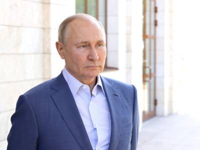Путин после трагедии в казанской школе поручил срочно проработать ужесточение правил оборота гражданского оружия