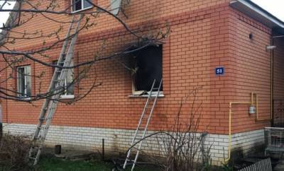 В Тербунах пожар уничтожил кухню в новом доме