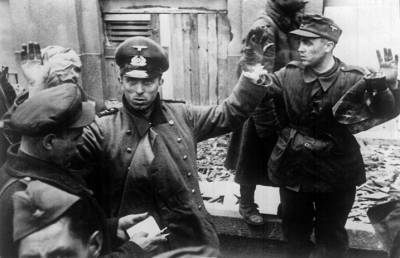 Какие легионеры СС защищали Рейхстаг в 1945 году