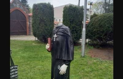 В Польше разрушили статую Иисуса Христа