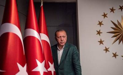 Турция нищает, Эрдоган теряет рейтинг: «Такое могло случиться лишь в военное время»