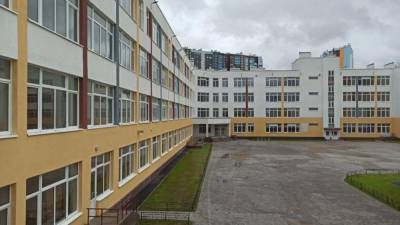 Регионы усилят меры безопасности в школах после трагедии в казанской гимназии