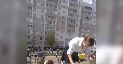В Сети появилось видео эвакуации детей из школы в Казани от первого лица