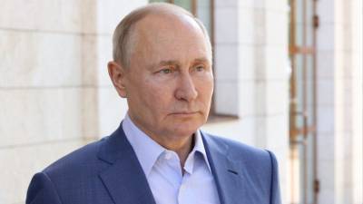 Песков рассказал о публичной активности Путина после вакцинации