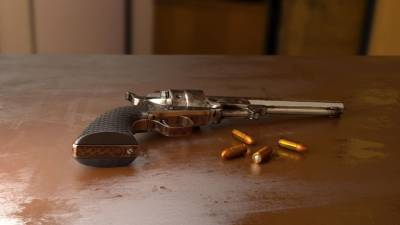 Жители Кемеровской области обнаружили ржавый пистолет и растерялись