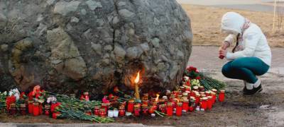 Глава Карелии выразил соболезнования родным погибших в Татарстане и предложил зажечь свечи памяти на набережной