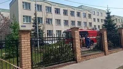 Глава Татарстана уточнил данные по погибшим в школе в Казани