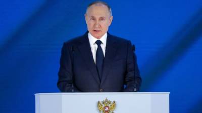 Путин постоянно контактирует с Правительством РФ в связи со стрельбой в Казани