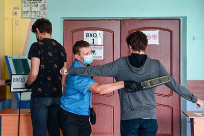 Регионам рекомендовали усилить безопасность в школах после стрельбы в Казани