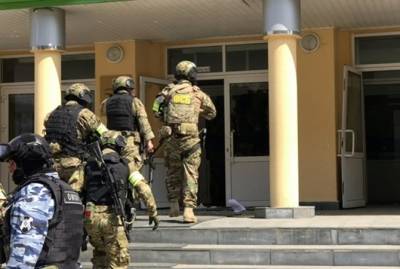 В РФ назвали имена убитых и пострадавших во время стрельбы в школе Казани