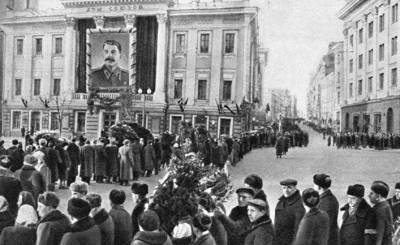National Review (США): Сталин умирает вновь
