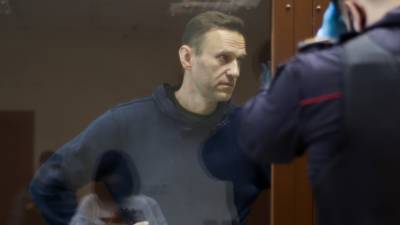 Рассмотрение иска на признание Навального склонным к побегу пройдет 19 мая