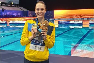 Украинка Федина выиграла "золото" на чемпионате Европы по водным видам спорта