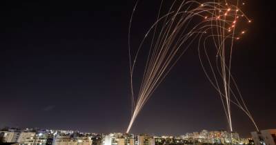 С Сектора Газа в направлении Тель-Авива выпустили более сотни ракет
