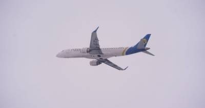 Аэропорт эвакуировали: украинский самолет, летевший в Тель-Авив, сел на Кипре