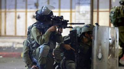 Нетаньяху объявил режим ЧП в израильском Лоде из-за беспорядков