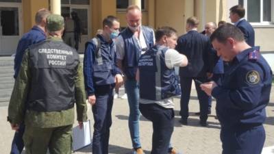 Российская оппозиция пытается обвинить МВД в трагедии в Казани