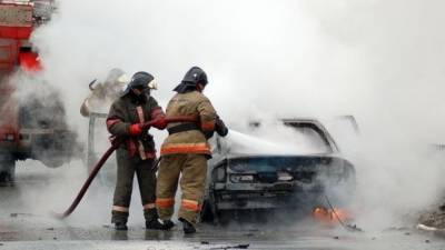 Владелец автосервиса ценой своей жизни спас машины из пожара