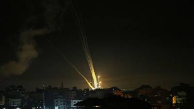 Израильтяне ночевали в бомбоубежищах из-за ракетных обстрелов