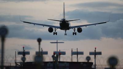 Авиарейс «Екатеринбург-Сочи» задержали на семь часов из-за технических неполадок