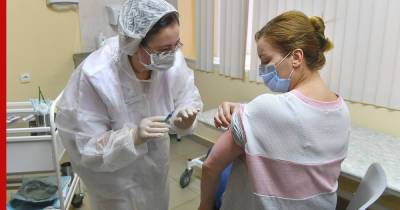 СМИ: бонусы за прививку от COVID-19 предложили начислять россиянам