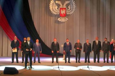 Радий Хабиров поздравил жителей Донбасса с годовщиной образования ДНР и ЛНР