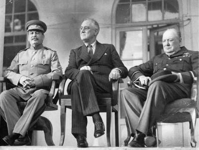 Какие страны хотят «отобрать» у СССР победу во Второй мировой