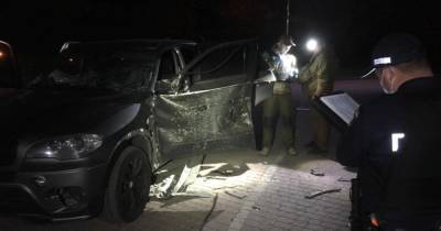 В Ивано-Франковске выстрелом из гранатомета подорвали автомобиль (фото)