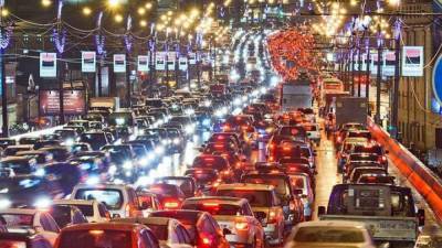 Самая большая проблема – транспорт: результаты соцопроса в Киеве, Днепре и других городах