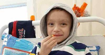 Семилетнему мальчику из Балтийска с онкологией собирают 200 тыс. рублей на перелёт и проживание в Москве