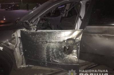 На Прикарпатье из гранатомета подорвали автомобиль BMW Х5. ФОТО