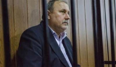 Сидевший на золоте героический коррупционер пожаловался суду на алкоголизм дознавателей