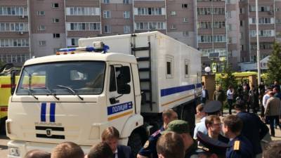 Власти Татарстана сообщили о большом количестве фейков на фоне трагедии в Казани