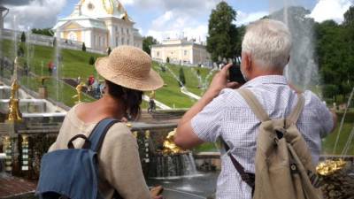 Как в Петербурге бесплатно или недорого сходить на экскурсии