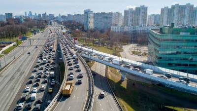 Правительство выделит еще 100 млрд рублей на строительство автодорог