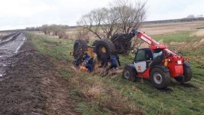 Тракториста и его пассажирку раздавило после ДТП в Приамурье